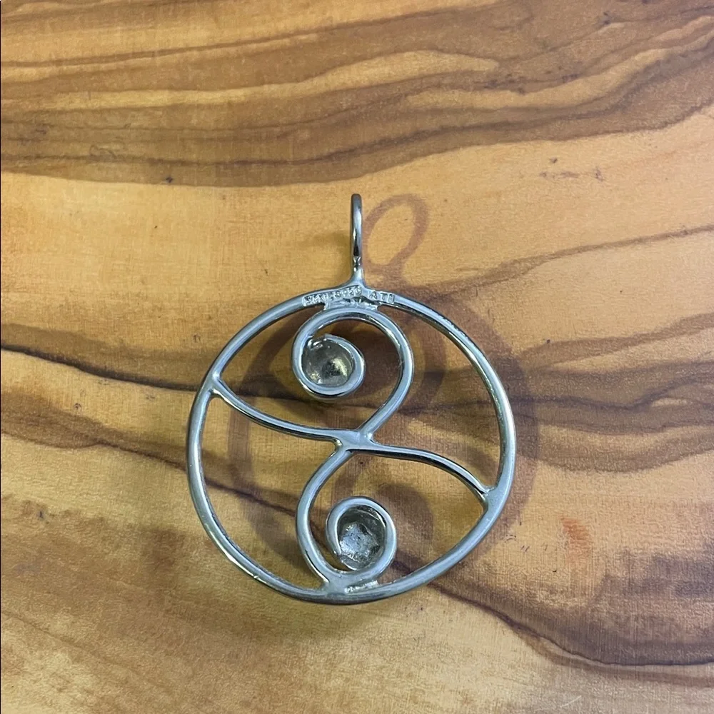 Vintage Sterling Silver Pendant